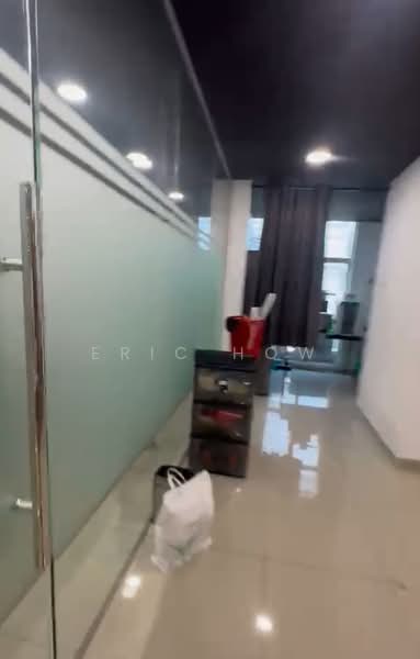 Shop / Office untuk Disewa di BANDAR PUCHONG JAYA (Puchong) - Eric How - Corridor - PropertyGuru.com.my