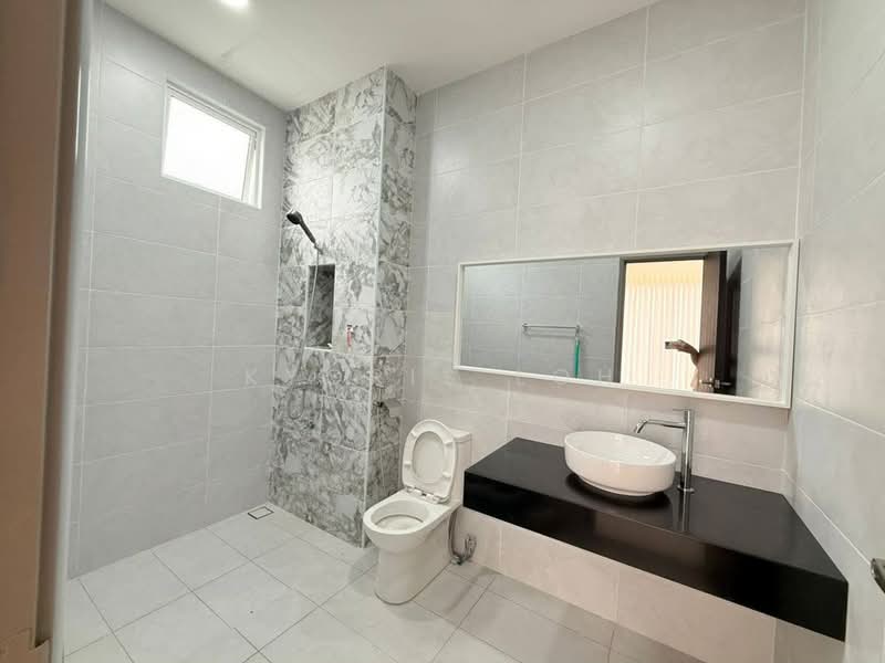 Rumah Kluster untuk Disewa di Skudai (Johor) - Kyoris Loh - Bathroom - PropertyGuru.com.my