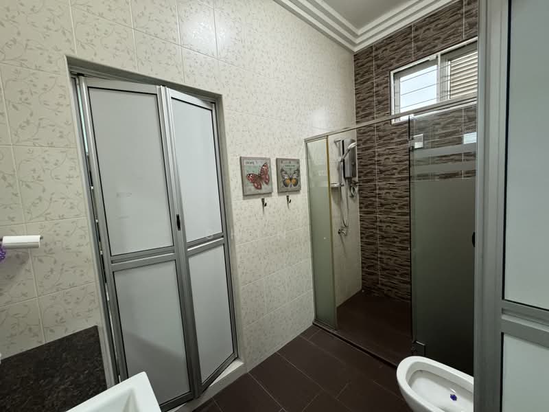 Banglo Lot Kosong untuk Dijual di Kota Tinggi (Johor) - Shin . - Bathroom - PropertyGuru.com.my