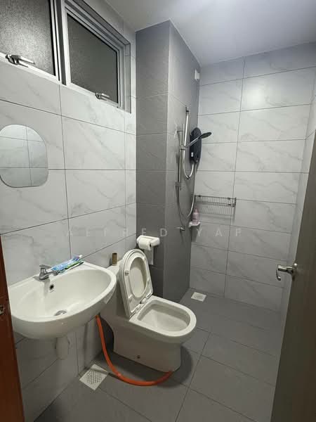 Service Residence for Sale at SKS Habitat - Alfred Yap - Bathroom - PropertyGuru.com.my
