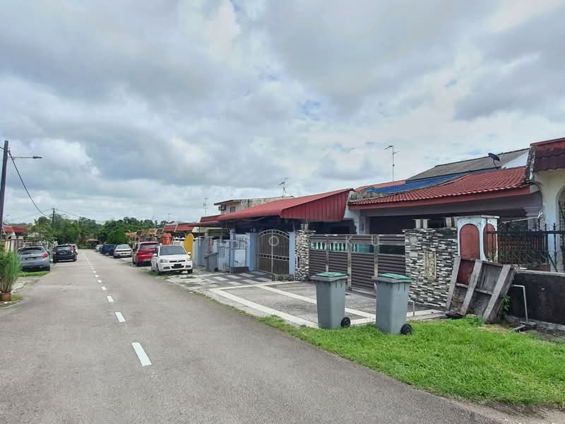 Rumah Teres 1 Tingkat untuk Dijual di Taman Ungku Tun Aminah (Skudai) - Wilson Ku - Exterior - PropertyGuru.com.my