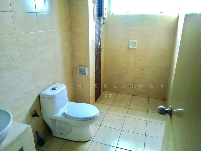Condominium for Sale at Cova Villa - Yasmin Sulaiman - Bathroom - PropertyGuru.com.my