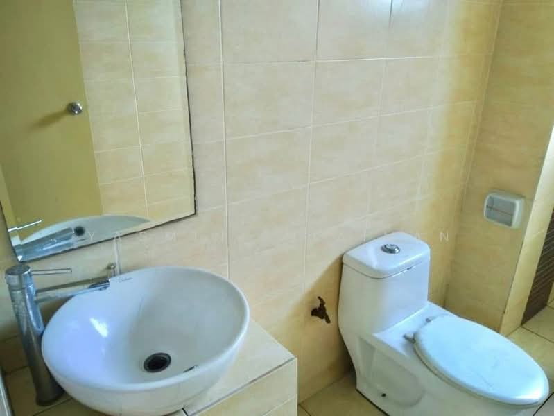 Condominium for Sale at Cova Villa - Yasmin Sulaiman - Bathroom - PropertyGuru.com.my