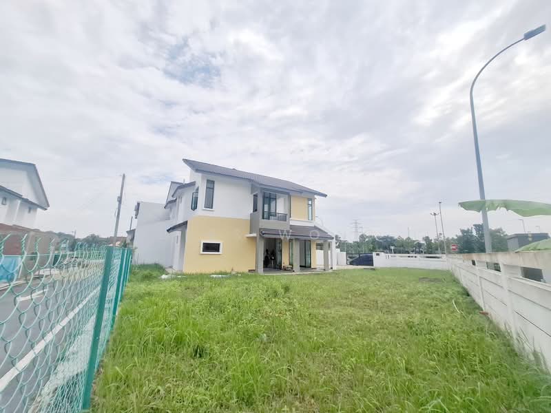 Rumah Teres 2-Tingkat untuk Dijual di Bandar Tiram (Ulu Tiram) - Bess Wong - PropertyGuru.com.my