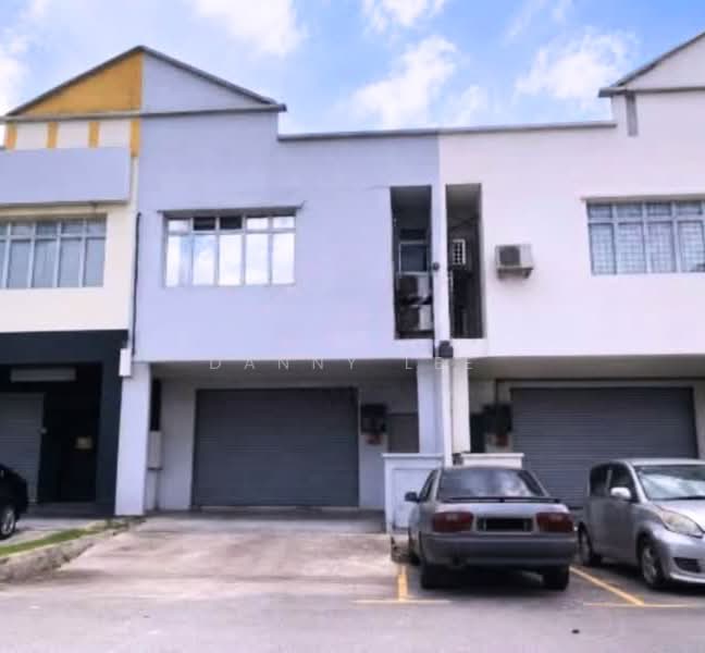 Kedai / Pejabat untuk Dijual di Taman Puncak Jalil (Seri Kembangan) - Danny Lee - Exterior - PropertyGuru.com.my