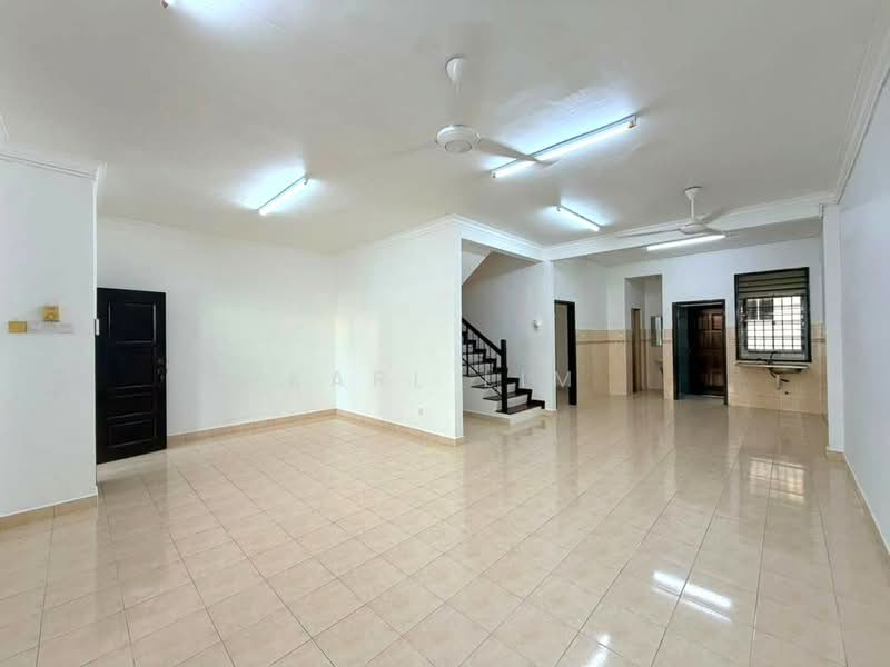 Rumah Teres 2-Tingkat untuk Dijual di Taman Mutiara Rini (Skudai) - Karl Lim - Living Room - PropertyGuru.com.my