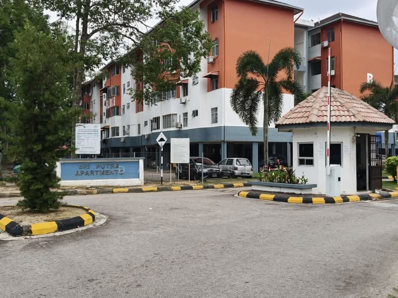 Pangsapuri untuk Dijual di Sri Putra Apartment - Danny See - Exterior - PropertyGuru.com.my