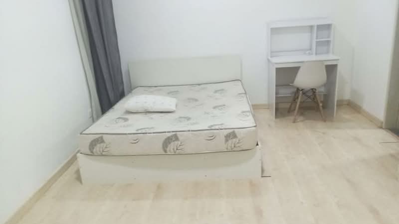 Condominium for Rent at Parkhill Residence - Chun Wei - Bedroom - PropertyGuru.com.my