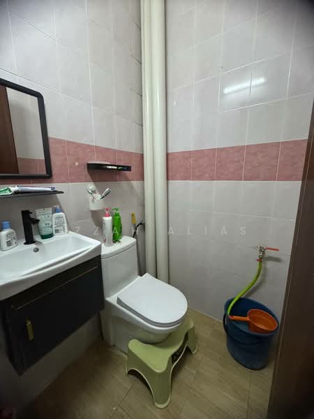 Rumah Teres 1-Tingkat untuk Dijual di Seksyen 30 (Shah Alam) - Izzah Alias - Bathroom - PropertyGuru.com.my