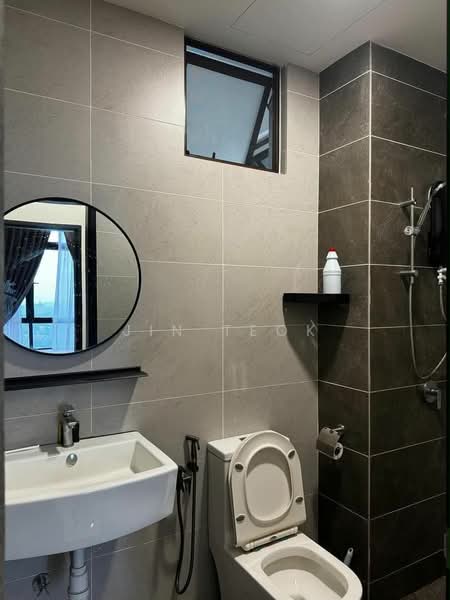 Servis Apartment untuk Dijual di Twin Tower Residence - Jin Teok - Bathroom - PropertyGuru.com.my