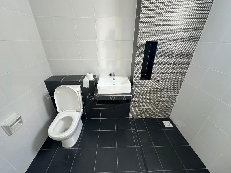 Rumah Teres untuk Dijual di Eco Grandeur (Puncak Alam) - Yeong Wan Chi - PropertyGuru.com.my
