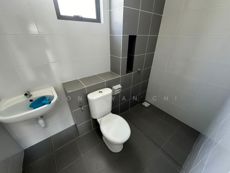 Rumah Teres untuk Dijual di Eco Grandeur (Puncak Alam) - Yeong Wan Chi - PropertyGuru.com.my