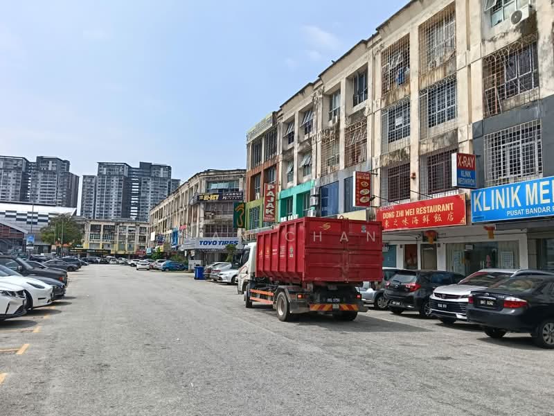 Shop for Rent in Pusat Bandar Puchong (Puchong) - Alan Chan - Exterior - PropertyGuru.com.my