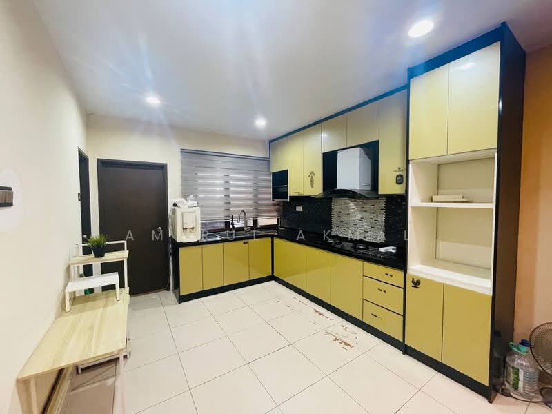 Terraced House for Sale in Rawang (Selangor) - Amirul Akmal - Kitchen - PropertyGuru.com.my