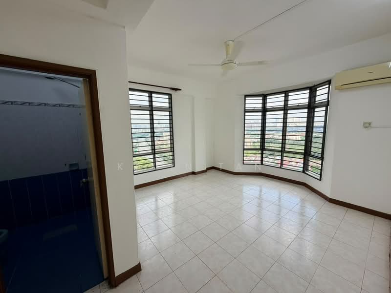 Kondominium untuk Dijual di Impian Heights - Kevin Tan - Living Room - PropertyGuru.com.my