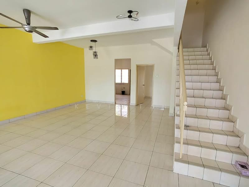 2-storey Terraced House for Sale in Mutiara Puchong (Puchong) - Kevin Tan - Living Room - PropertyGuru.com.my