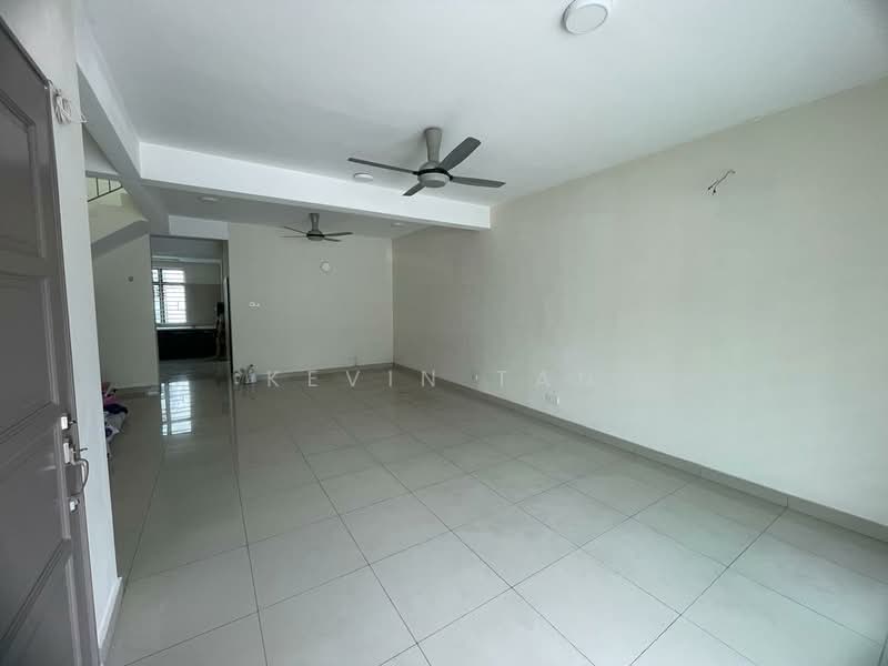 2-storey Terraced House for Sale in Lakeside Residences (Puchong) - Kevin Tan - Living Room - PropertyGuru.com.my