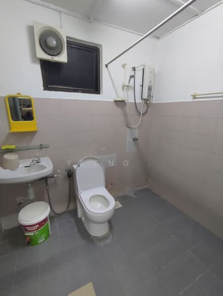 Condominium for Sale at Evergreen Park Scot Pine - Yeong . - Bathroom - PropertyGuru.com.my