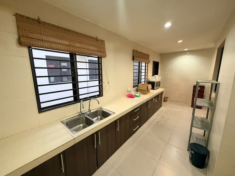 2-storey Terraced House for Sale in Lakeside Residences (Puchong) - Kevin Tan - Kitchen - PropertyGuru.com.my