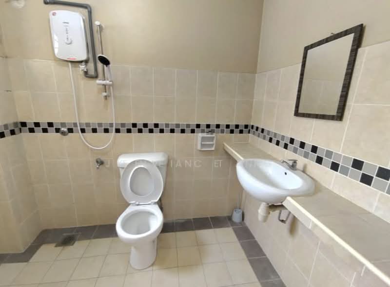 2-storey Terraced House for Sale in Lakeside Residences (Puchong) - Kevin Tan - Bathroom - PropertyGuru.com.my