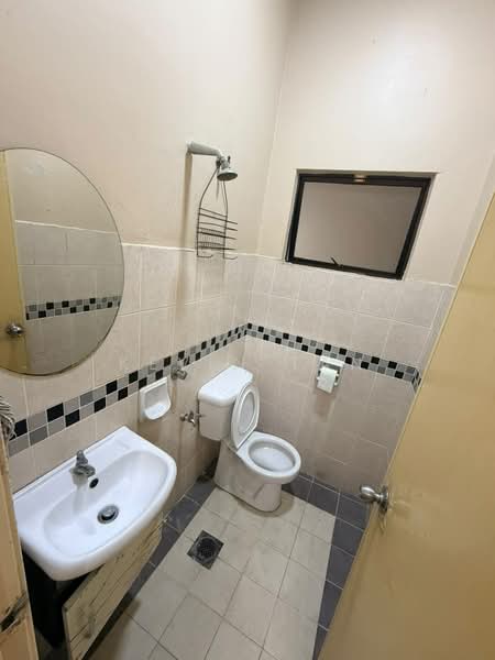 2-storey Terraced House for Sale in Lakeside Residences (Puchong) - Kevin Tan - Bathroom - PropertyGuru.com.my