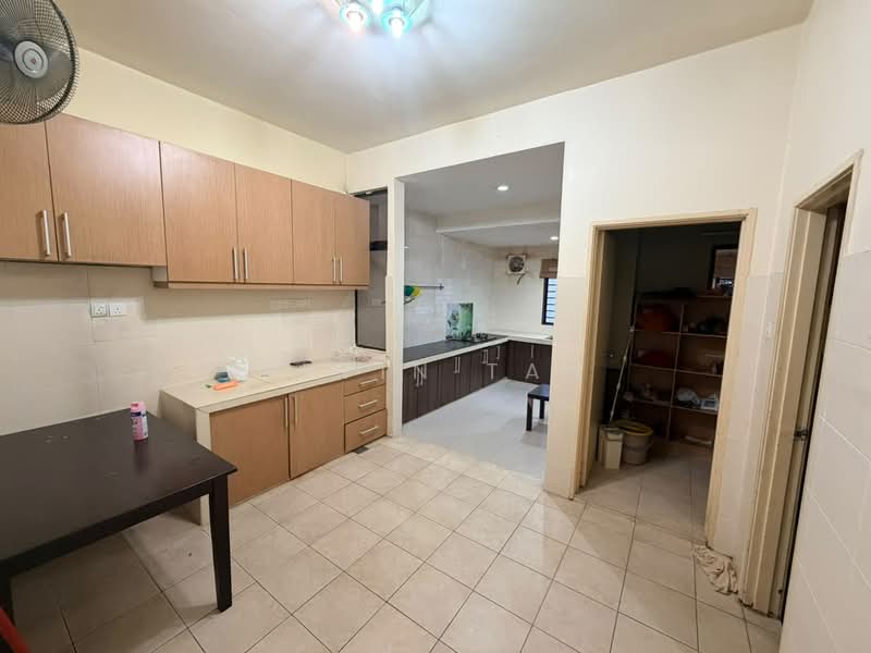 2-storey Terraced House for Sale in Lakeside Residences (Puchong) - Kevin Tan - Kitchen - PropertyGuru.com.my