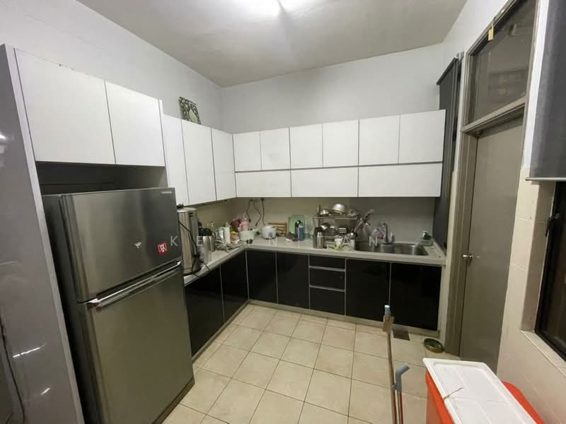 2-storey Terraced House for Sale in Lakeside Residences (Puchong) - Kevin Tan - Kitchen - PropertyGuru.com.my