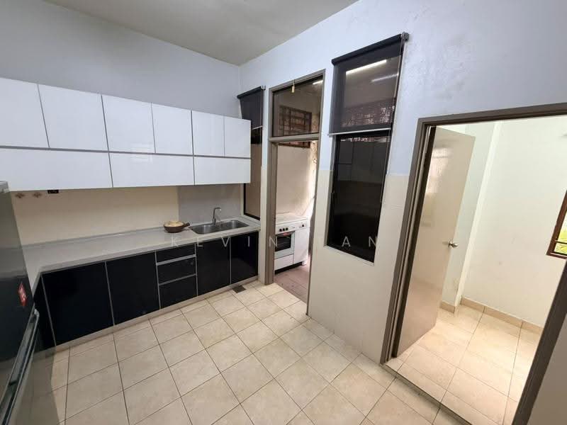 2-storey Terraced House for Sale in Lakeside Residences (Puchong) - Kevin Tan - Kitchen - PropertyGuru.com.my