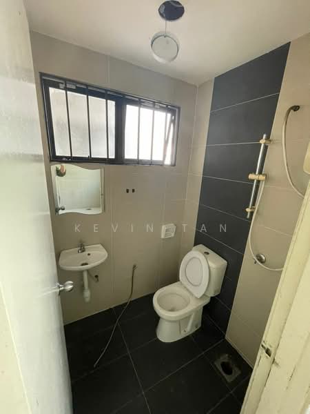 2-storey Terraced House for Sale in Lakeside Residences (Puchong) - Kevin Tan - Bathroom - PropertyGuru.com.my