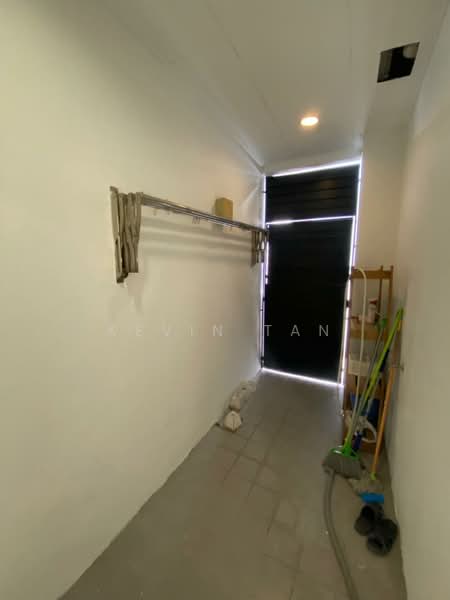 2-storey Terraced House for Sale in Lakeside Residences (Puchong) - Kevin Tan - Corridor - PropertyGuru.com.my