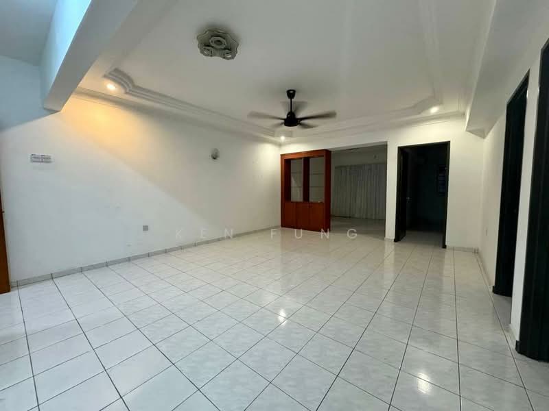 Apartment for Rent at Sri Camellia - Ken Fung - Living Room - PropertyGuru.com.my