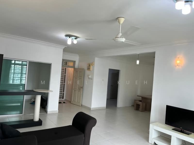 Pangsapuri untuk Dijual di Tebrau City Residences - Michelle Kueh - Living Room - PropertyGuru.com.my