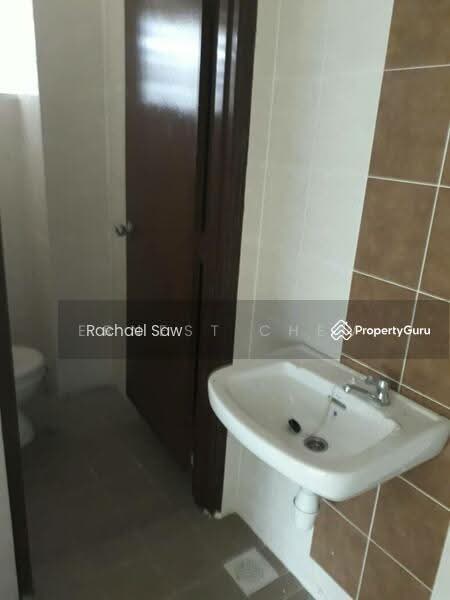 Kilang untuk Disewa di Rawang (Selangor) - Ernest Chew - Bathroom - PropertyGuru.com.my