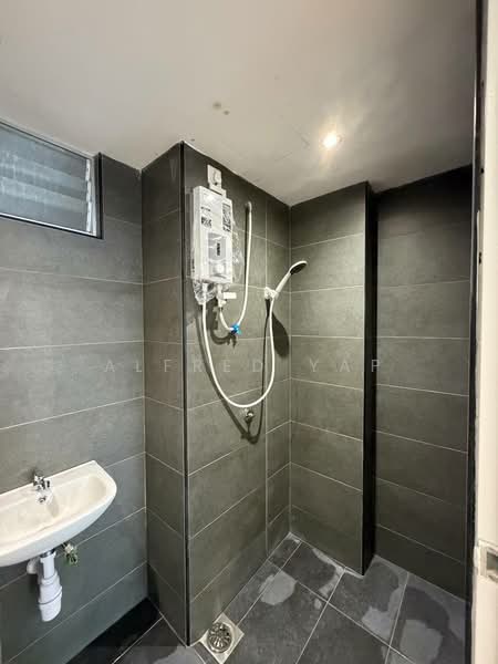 Service Residence for Sale at Midas @ Seri Alam - Alfred Yap - Bathroom - PropertyGuru.com.my
