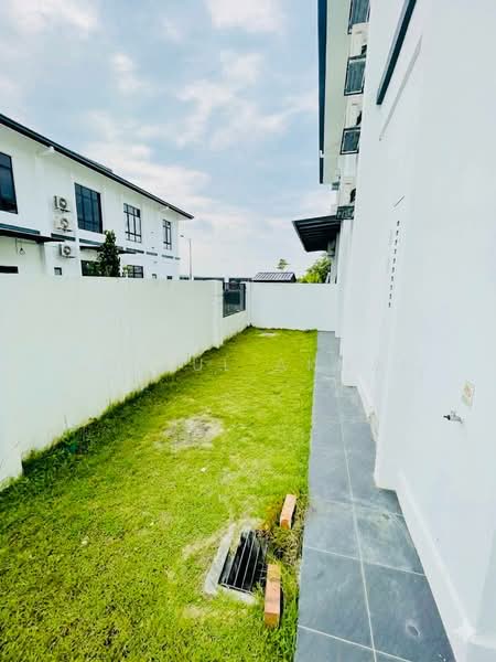 Semi-Detached House for Sale in Kuala Selangor (Selangor) - Amirul Akmal - PropertyGuru.com.my