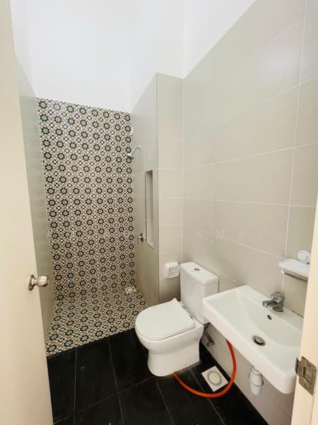 Semi-Detached House for Sale in Kuala Selangor (Selangor) - Amirul Akmal - PropertyGuru.com.my