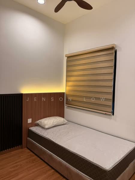 Kediaman Servis untuk Disewa di Residensi Ava @ Kiara Bay - Jenson Low - Bedroom - PropertyGuru.com.my