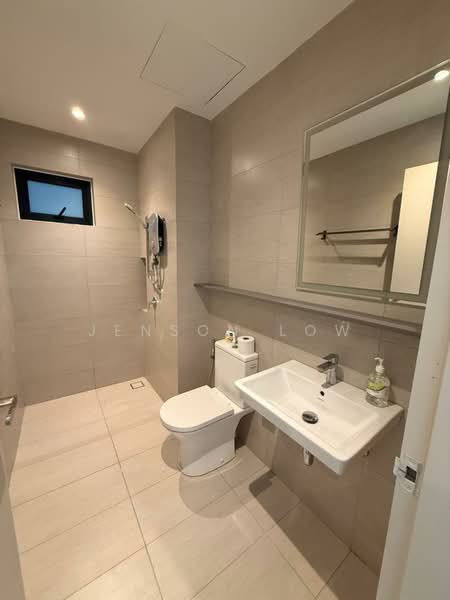 Kediaman Servis untuk Disewa di Residensi Ava @ Kiara Bay - Jenson Low - Bathroom - PropertyGuru.com.my