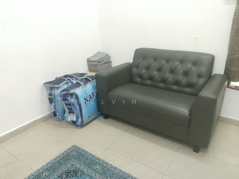 Rumah Bandar untuk Disewa di Taman Balakong Jaya (Balakong) - Melvin . - Living Room - PropertyGuru.com.my