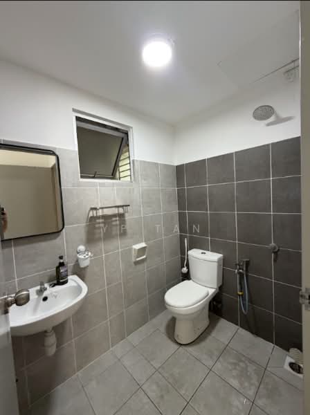 Pangsapuri untuk Disewa di Lily Apartment @ Kuchai Lama - YP Tan - Bathroom - PropertyGuru.com.my