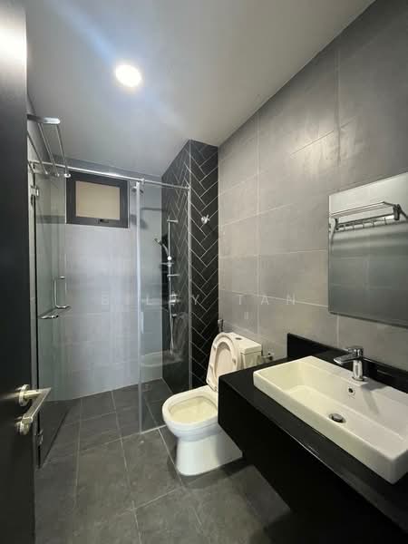 Servis Apartment untuk Disewa di Sunway Velocity TWO - Billy Tan - Bathroom - PropertyGuru.com.my