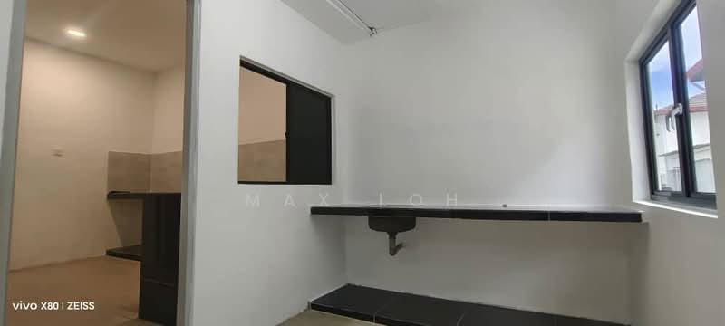 2-storey Terraced House for Sale in Taman Perling (Perling) - Max Loh - Kitchen - PropertyGuru.com.my