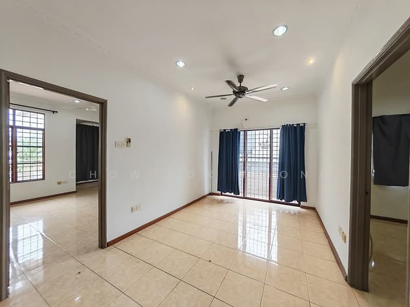 Semi-Detached House for Sale in Seri Kembangan (Selangor) - Chow Kok Toong - Living Room - PropertyGuru.com.my