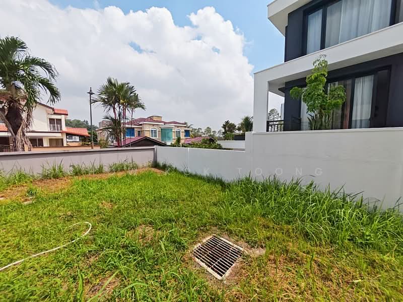 Semi-Detached House for Sale in Seri Kembangan (Selangor) - Chow Kok Toong - Exterior - PropertyGuru.com.my