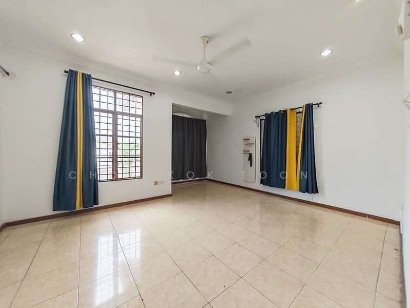 Semi-Detached House for Sale in Seri Kembangan (Selangor) - Chow Kok Toong - Living Room - PropertyGuru.com.my