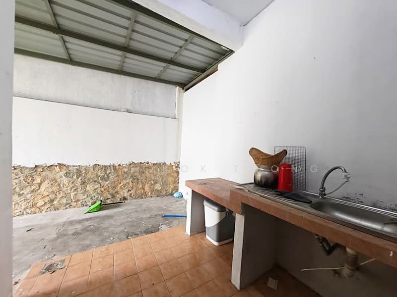 Semi-Detached House for Sale in Seri Kembangan (Selangor) - Chow Kok Toong - Kitchen - PropertyGuru.com.my
