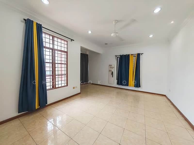 Semi-Detached House for Sale in Seri Kembangan (Selangor) - Chow Kok Toong - Living Room - PropertyGuru.com.my
