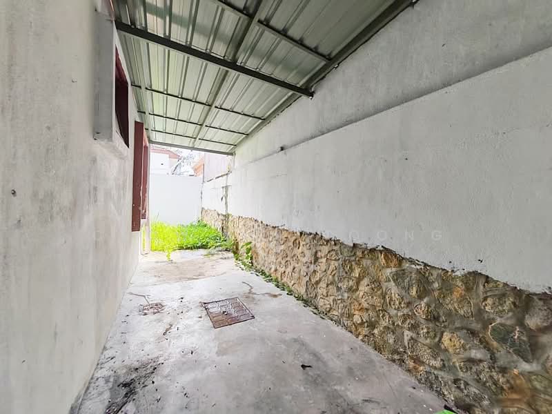 Semi-Detached House for Sale in Seri Kembangan (Selangor) - Chow Kok Toong - Exterior - PropertyGuru.com.my