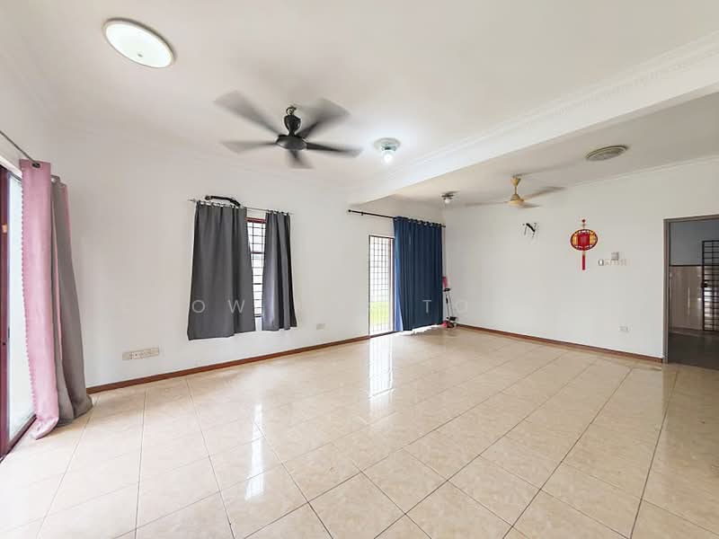 Semi-Detached House for Sale in Seri Kembangan (Selangor) - Chow Kok Toong - Living Room - PropertyGuru.com.my
