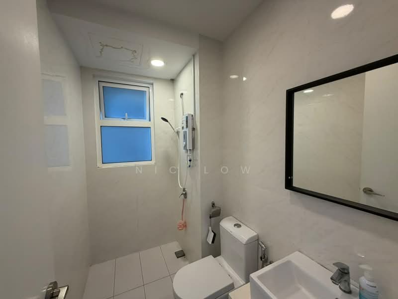 Servis Apartment untuk Disewa di Eco Sky - Nic Low - Bathroom - PropertyGuru.com.my